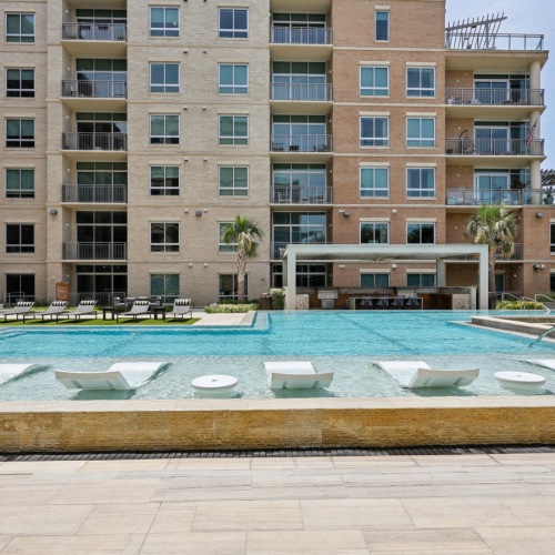 Resort-style swimming pool